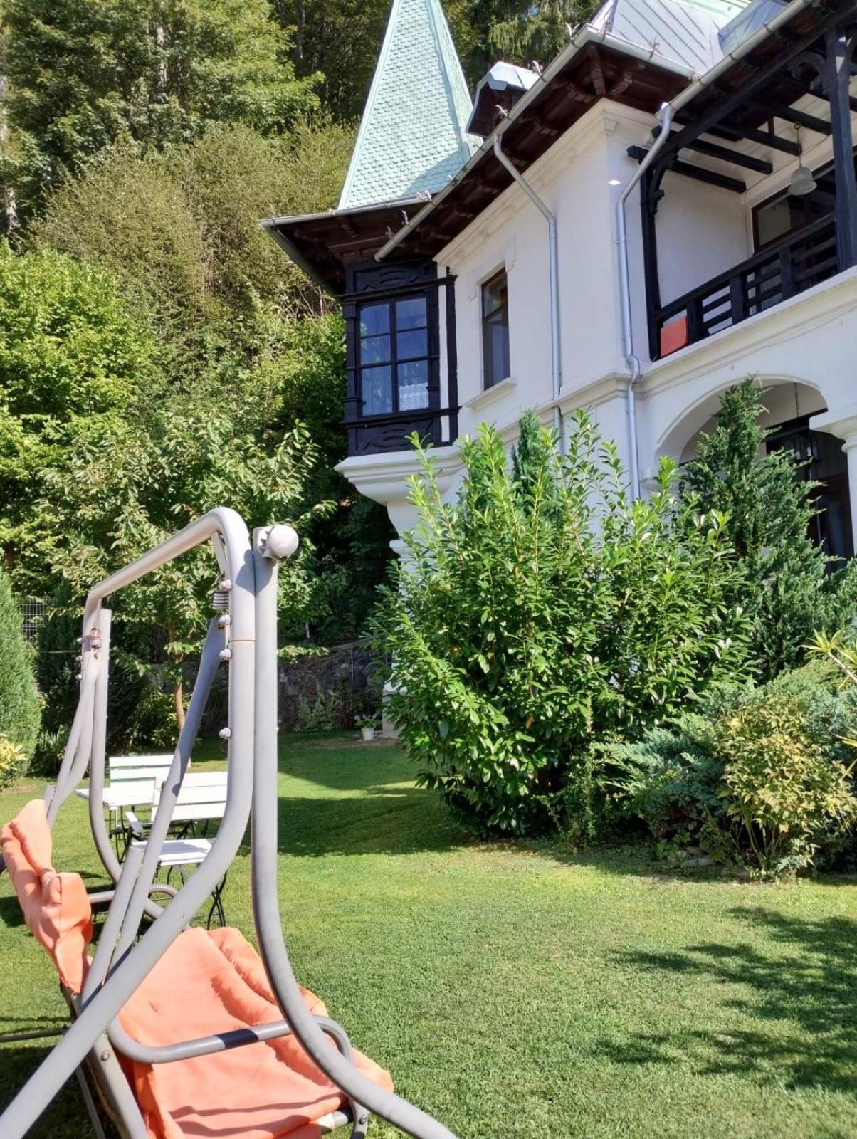 Hotel Il Piccolo Castello Buşteni Exterior foto